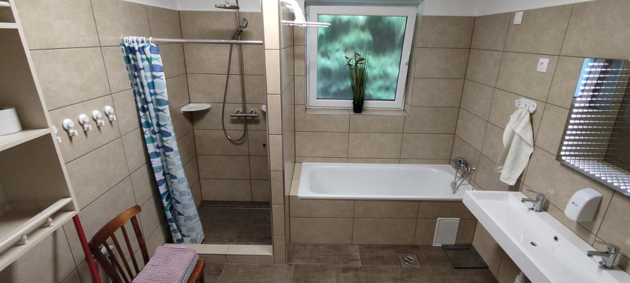 Apartamento Lila Füge Apartman Balatonfüred Exterior foto