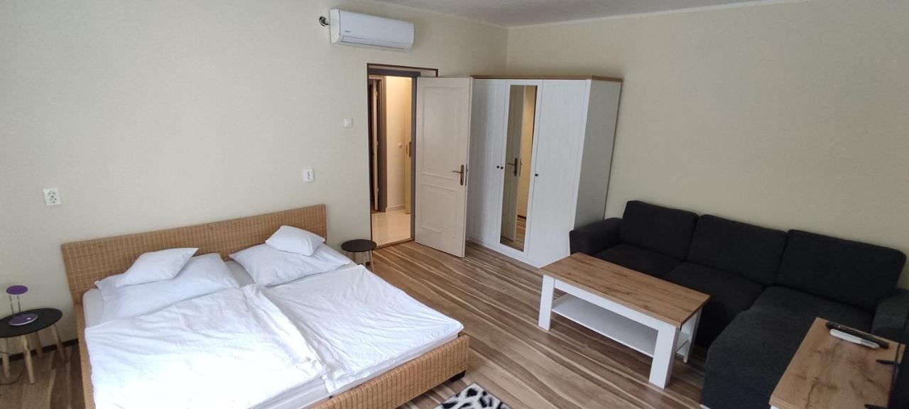 Apartamento Lila Füge Apartman Balatonfüred Exterior foto